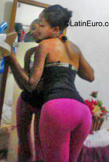 Date this lovely Dominican Republic girl Rosany from Santo Domingo DO23267
