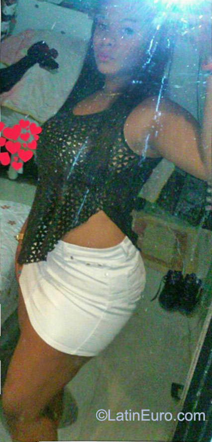 Date this hot Dominican Republic girl Elisabeth from Santo Domingo DO23299