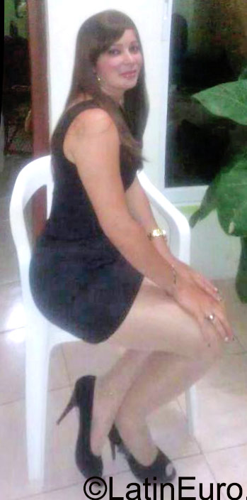 Date this lovely Dominican Republic girl Aliza from La Vega DO26241