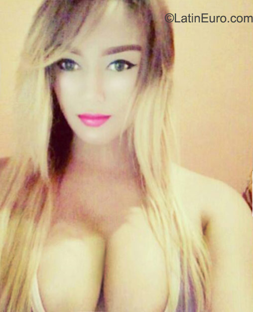 Date this sensual Honduras girl Mabelin from Tegucigalpa HN1761