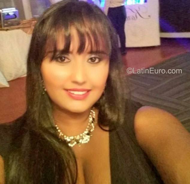 Date this beautiful Panama girl Indira from Panama City PA728