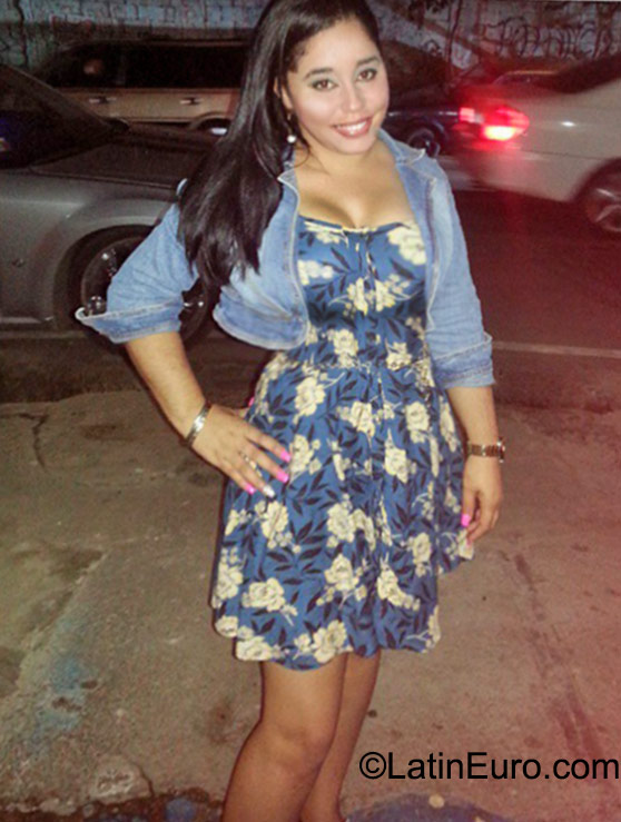 Date this attractive Dominican Republic girl Rosa from Santiago DO23629