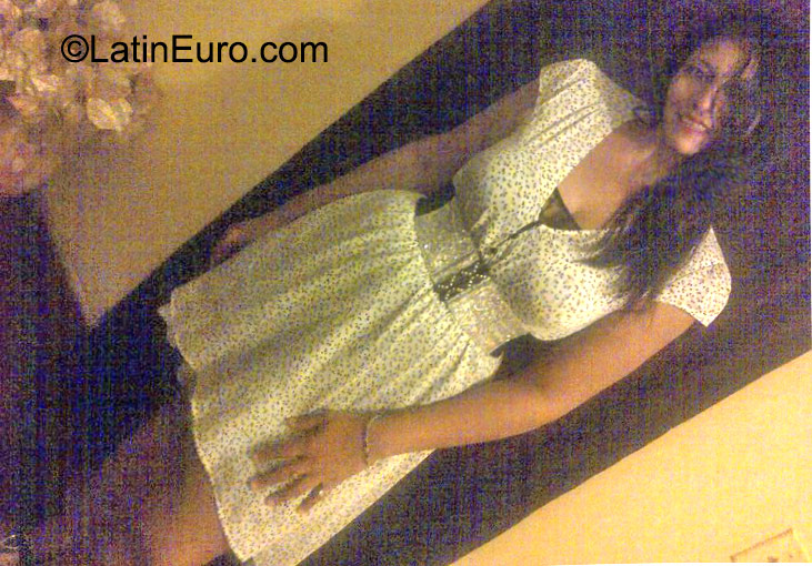 Date this lovely Dominican Republic girl Ramona from Santo Domingo DO23641