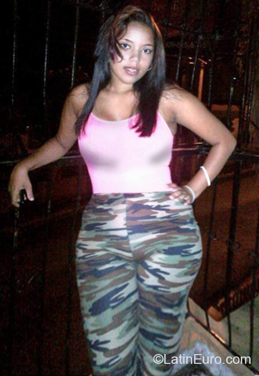 Date this fun Dominican Republic girl Chibelina from Bonao DO23884