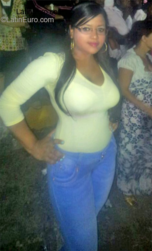 Date this good-looking Dominican Republic girl Patricia from Santo Domingo DO24178