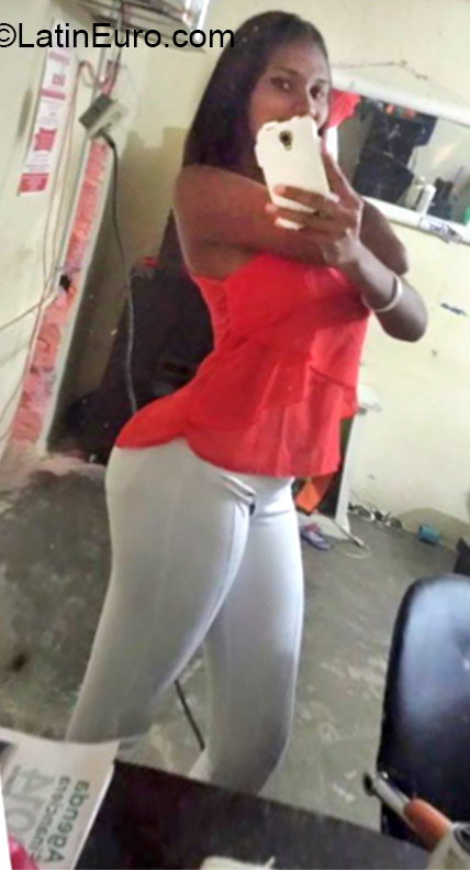 Date this charming Dominican Republic girl Madeline from San Pedro de Macoris DO24242