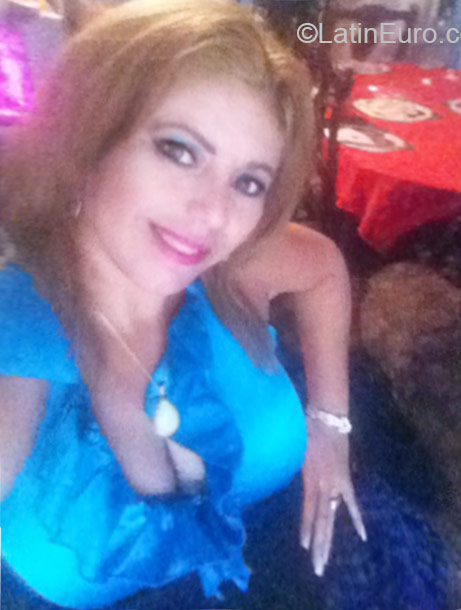 Date this hot Honduras girl Maria from San Pedro sula HN1873