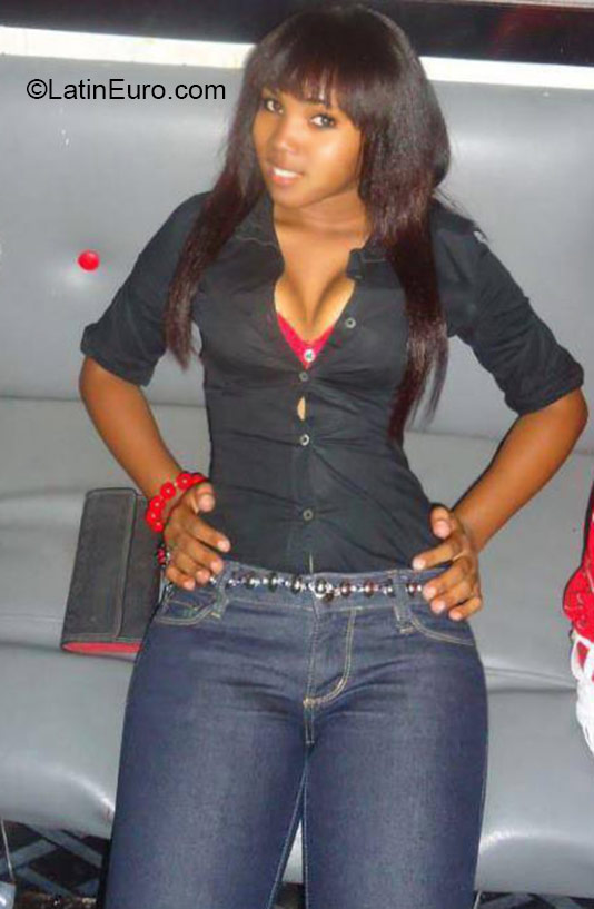 Date this passionate Dominican Republic girl Marley from Santo Domingo DO24320