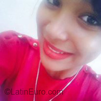 Date this delightful Dominican Republic girl Nicole from Santiago DO24464