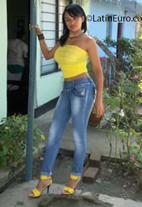 Date this passionate Panama girl Victoria from Panama City PA858