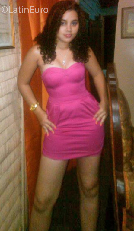 Date this cute Dominican Republic girl Laura from Santo Domingo DO24796