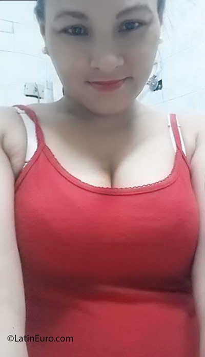 Date this foxy Philippines girl Lilibeth from Davao PH877