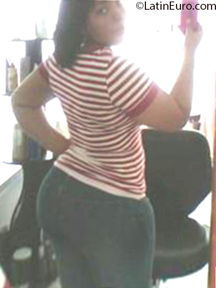 Date this passionate Dominican Republic girl Ruth from Santo Domingo DO25121