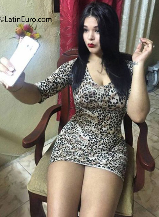 Date this sultry Dominican Republic girl Francisca from Santo Domingo DO25125