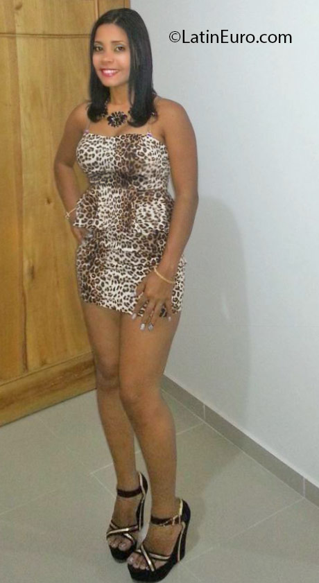 Date this nice looking Dominican Republic girl Marlin from Puerto Plata DO25397
