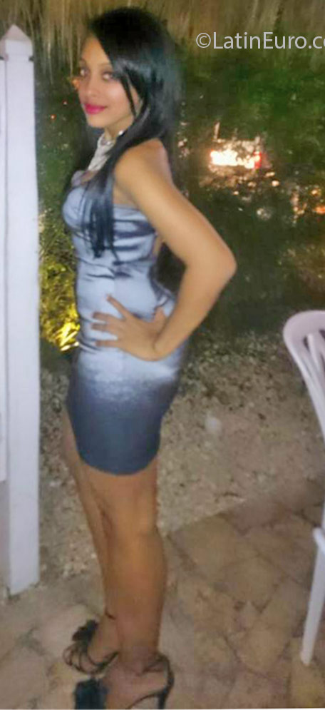 Date this stunning Dominican Republic girl Joha81 from La Romana DO25463