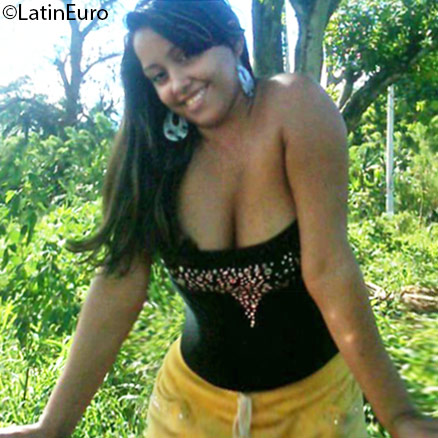Date this charming Dominican Republic girl Yuberry from La Vega DO25511