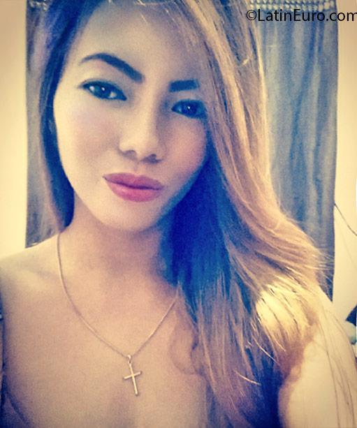 Date this charming Philippines girl Jemalin from Bacoor PH899