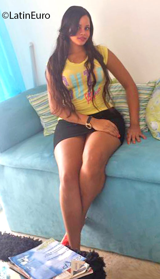Date this hard body Dominican Republic girl Brenda from Puerto Plata DO25793