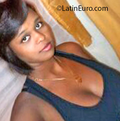 Date this hot Dominican Republic girl Marlenis from Santo Domingo DO25825