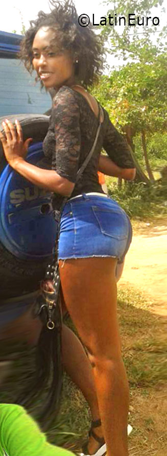 Date this attractive Jamaica girl K12o from Portmore JM2326