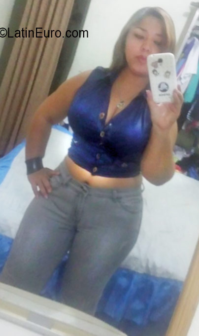 Date this beautiful Dominican Republic girl Solany from Santo Domingo DO26159