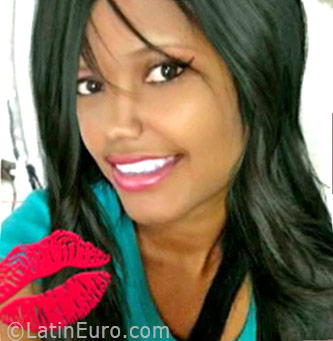 Date this nice looking Dominican Republic girl Elizabeth from La Vega DO26187