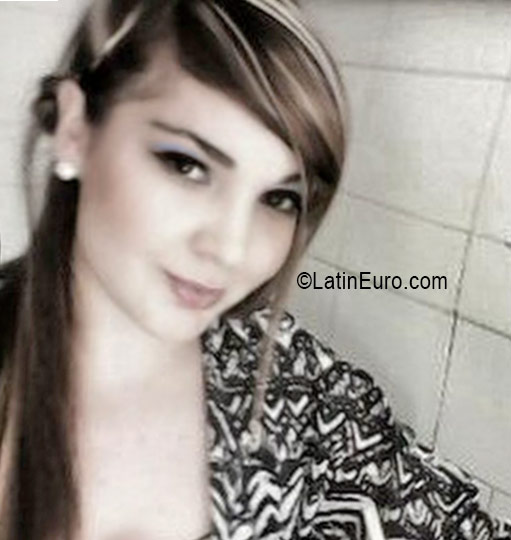 Date this fun Colombia girl Lina from Medellin CO19364