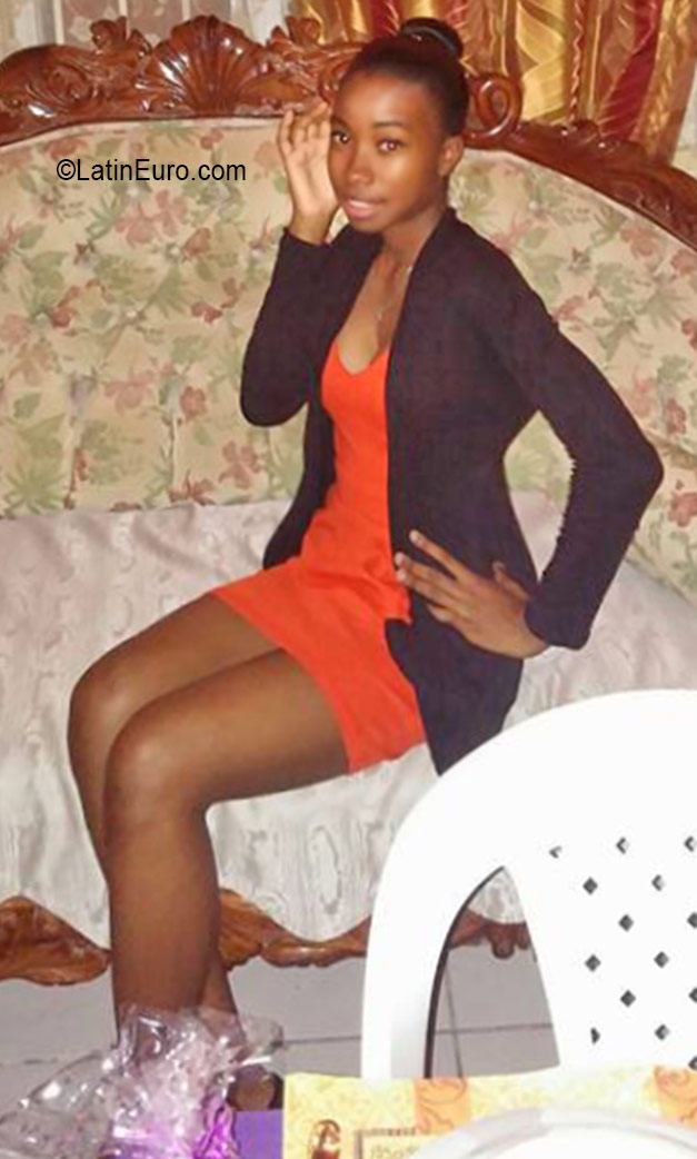 Date this gorgeous Jamaica girl Danielle from St. Mary JM2349