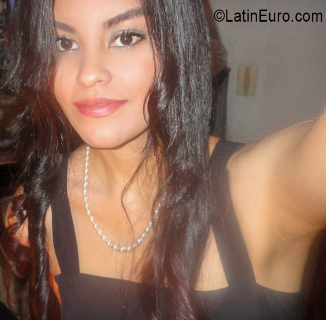 Date this pretty Colombia girl Katherine from Bogota CO19492