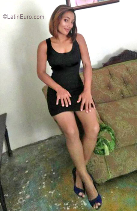 Date this young Dominican Republic girl Gisela from Santiago DO26534