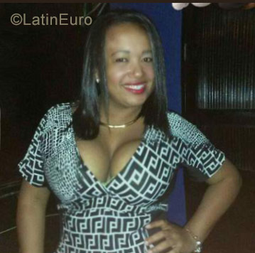 Date this georgeous Venezuela girl Erika Quiones from Maracaibo VE781