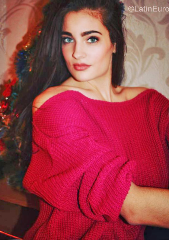 Date this sensual Ukraine girl Olgasweetbibi from Kirovograd UA60
