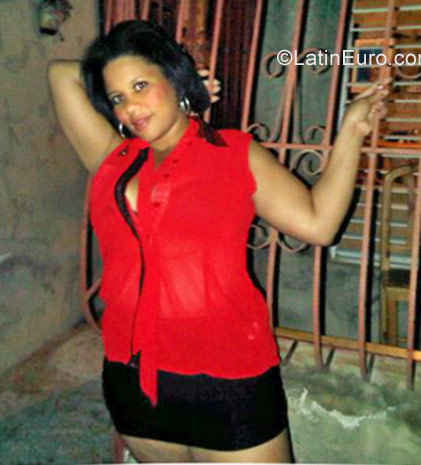 Date this attractive Dominican Republic girl Crismeli2121 from Santiago DO27416