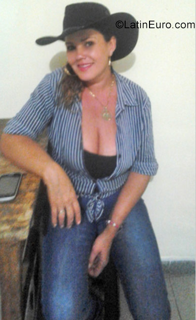 Date this exotic Colombia girl Sandra from Medellin CO20325