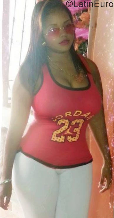 Date this young Dominican Republic girl Yeidie from Santiago DO27538