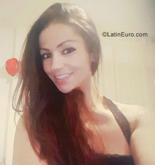 Date this charming Spain girl Jakelin from Alicante ES356
