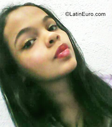 Date this cute Brazil girl Bianca from Sao Paulo BR9918