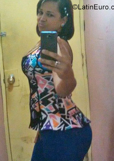 Date this passionate Dominican Republic girl Juany from Santiago DO27587