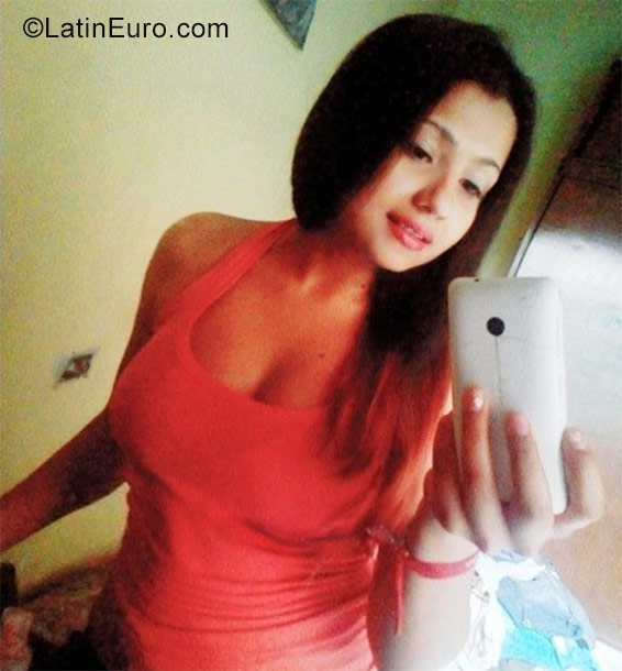 Date this funny Colombia girl Luisa from Pereira CO20668