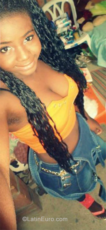 Date this tall Colombia girl Yiset from Bogota CO20884