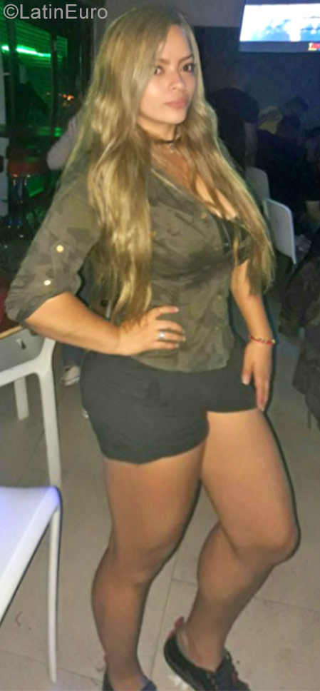 Date this charming Chile girl Alejandra from Santiago CL101