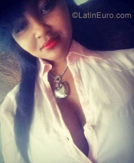 Date this tall Dominican Republic girl Laudy from Santo Domingo DO28461
