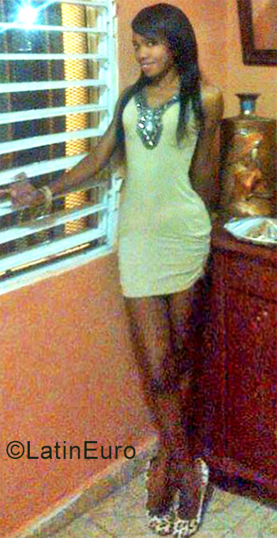 Date this young Dominican Republic girl Ruth from Santo Domingo DO28998