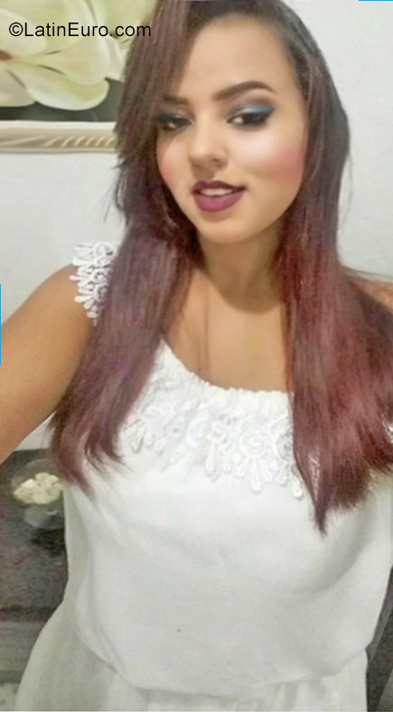Date this nice looking Brazil girl Mirian from Campina Grande BR10067