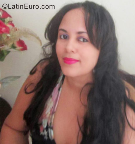 Date this georgeous Dominican Republic girl Patricia from Santiago DO29283