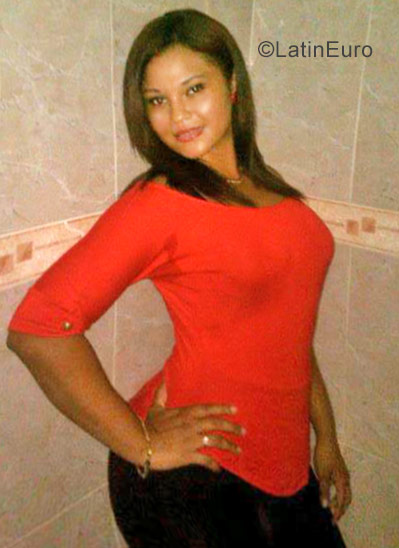 Date this sultry Dominican Republic girl Jomary from Higuey DO29602
