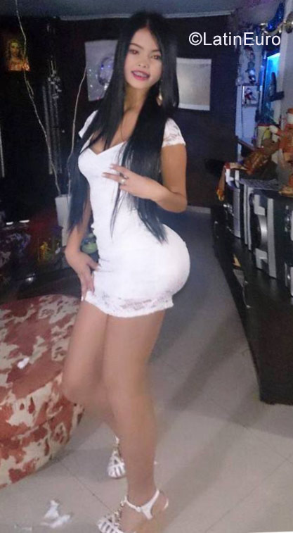 Date this tall Colombia girl Anpiao from Manizales CO22077