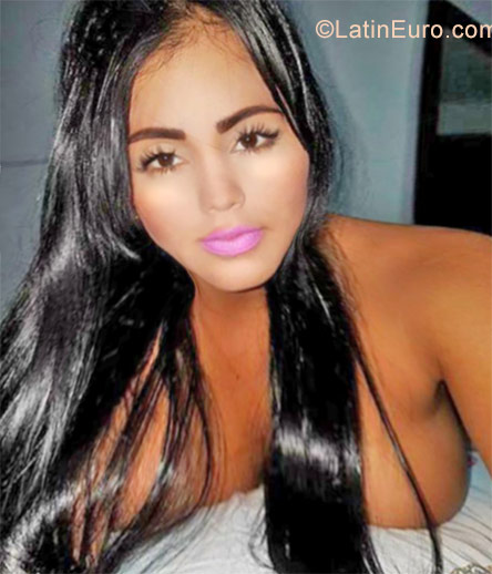 Date this passionate Dominican Republic girl Yamilca from Santiago DO29956