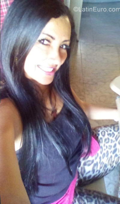 Date this gorgeous Colombia girl Sandra from Cali CO22301